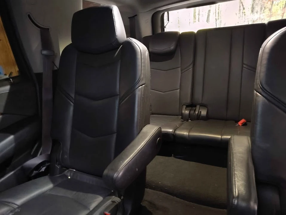 2015 Cadillac Escalade 4th Gen - Image 9 of 19