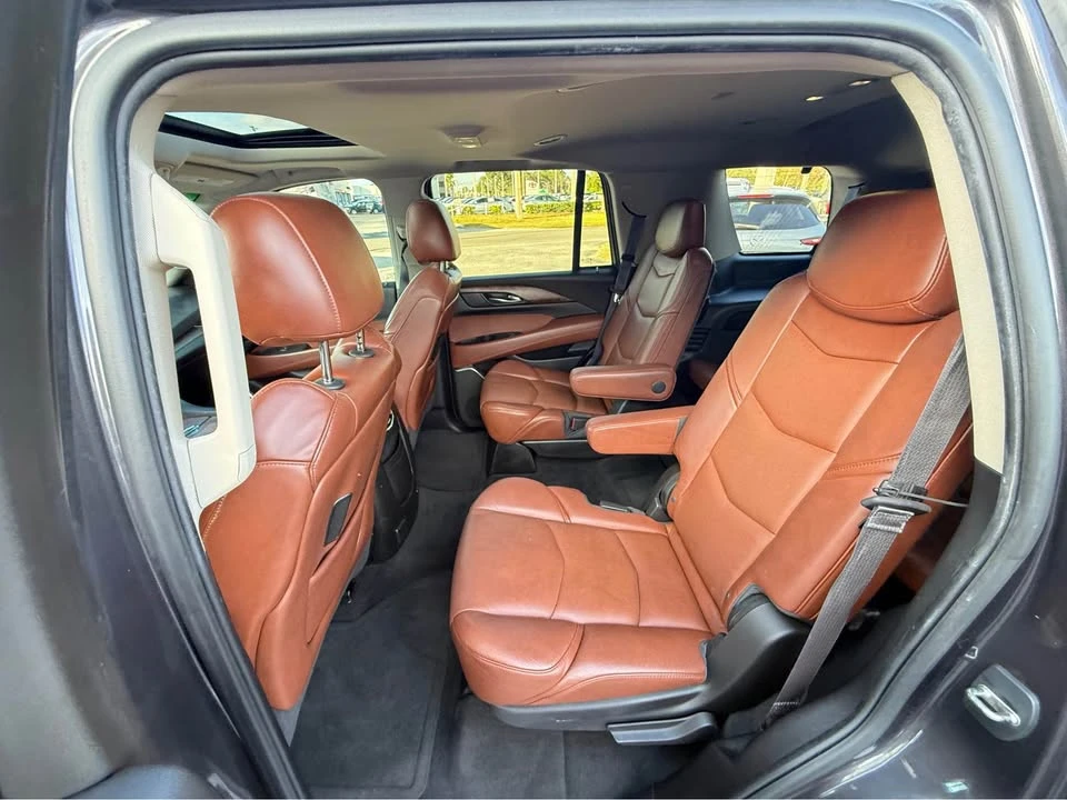 2015 Cadillac Escalade 4th Gen - Image 14 of 18