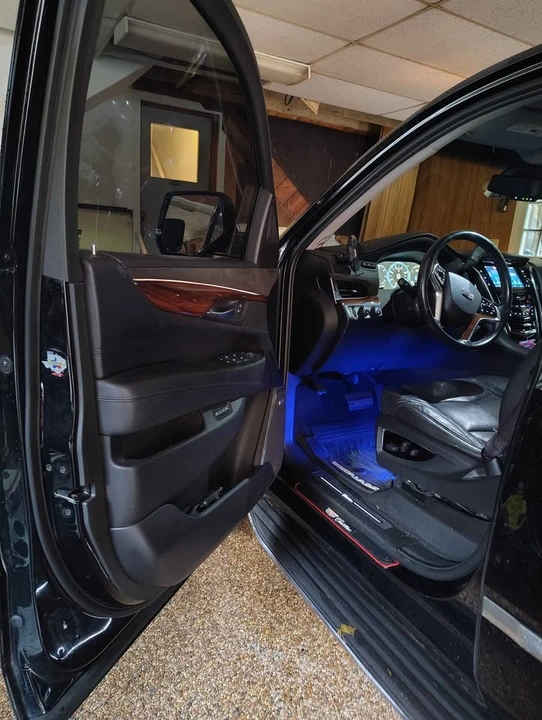 2015 Cadillac Escalade 4th Gen - Image 19 of 19