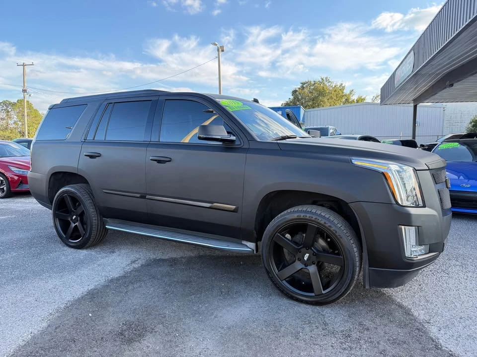 2015 Cadillac Escalade 4th Gen - Image 9 of 18