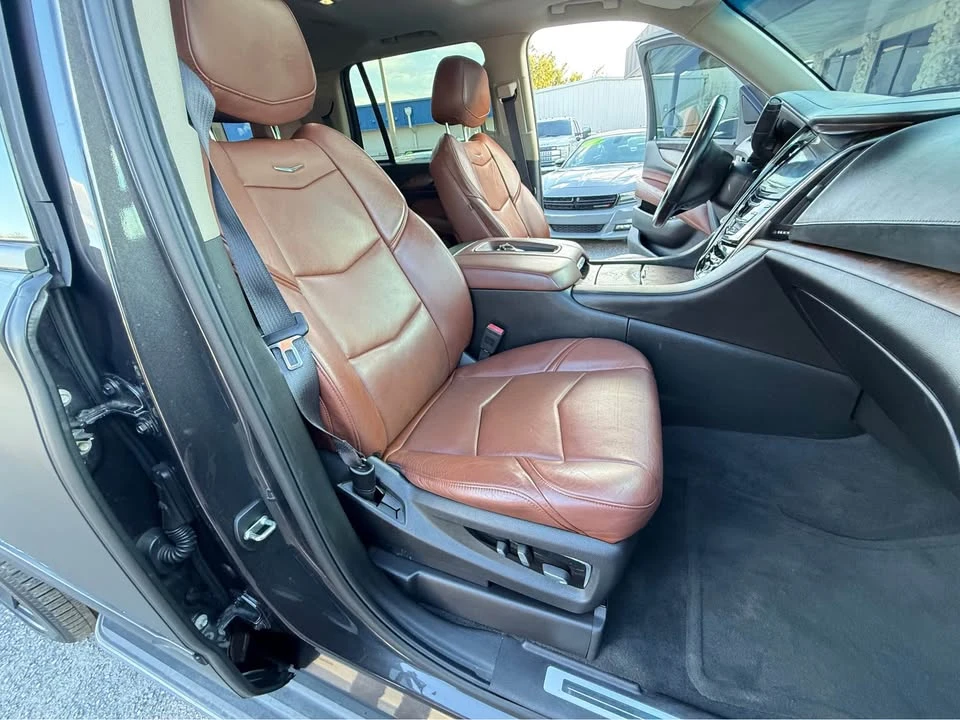 2015 Cadillac Escalade 4th Gen - Image 10 of 18