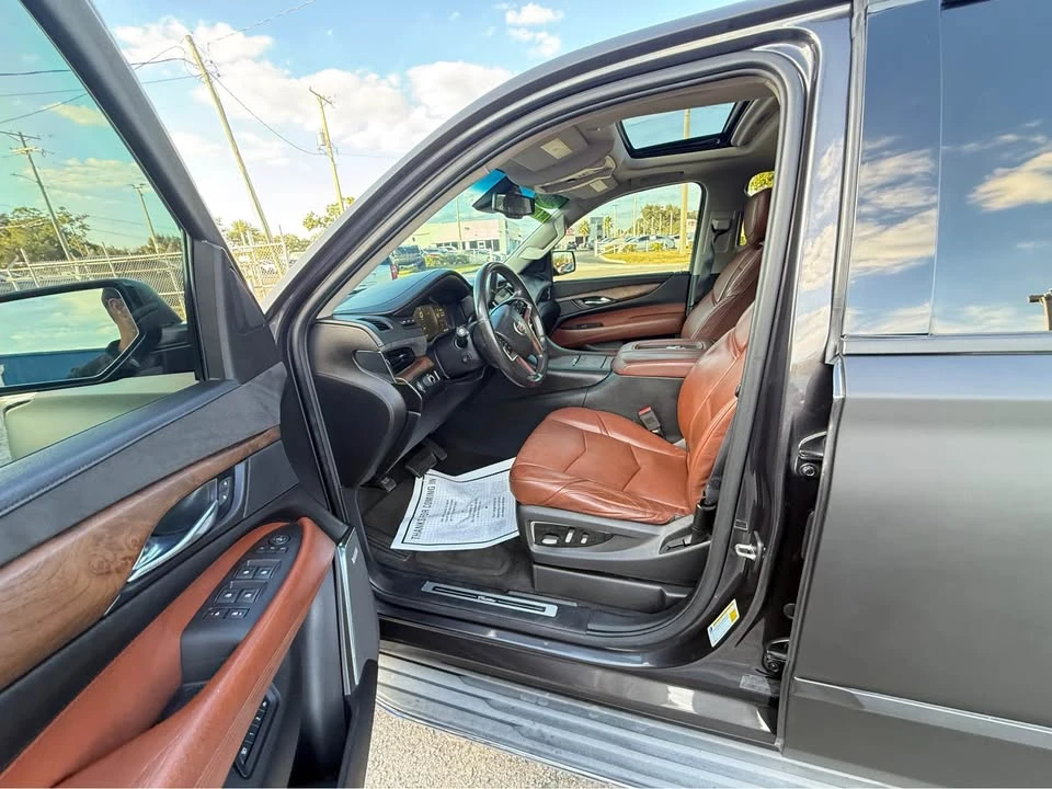 2015 Cadillac Escalade 4th Gen - Image 18 of 18