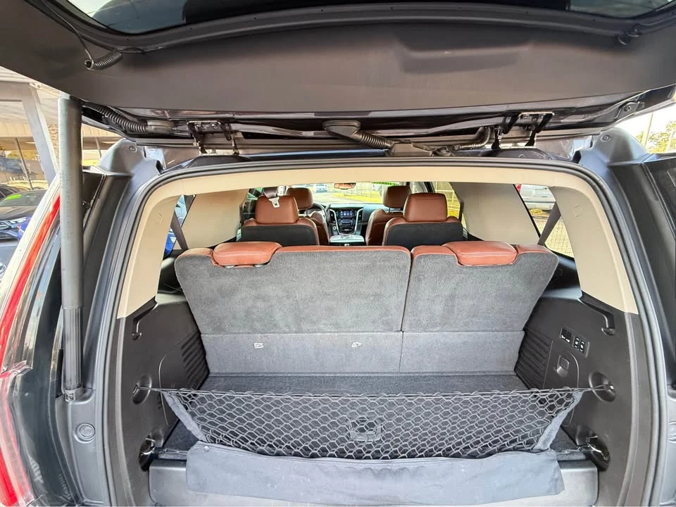 2015 Cadillac Escalade 4th Gen - Image 16 of 18
