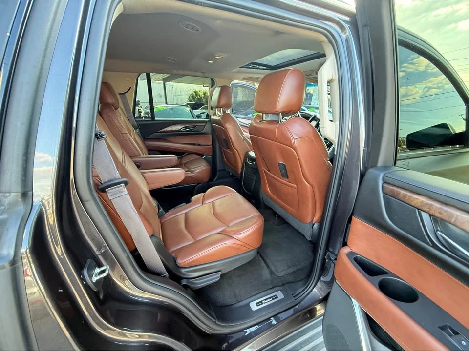 2015 Cadillac Escalade 4th Gen - Image 11 of 18