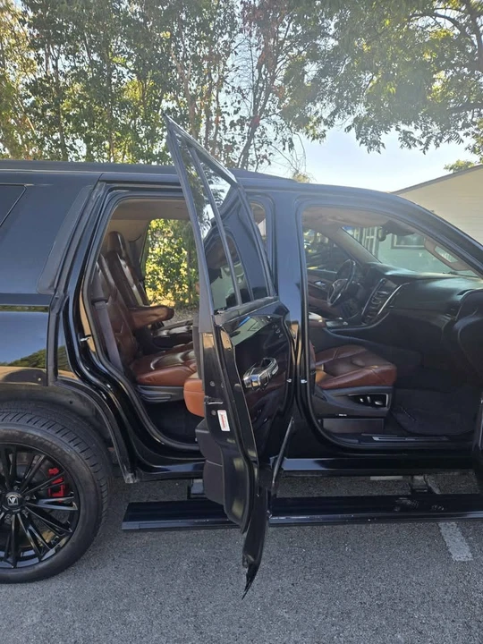 2015 Cadillac Escalade 4th Gen - Image 13 of 14