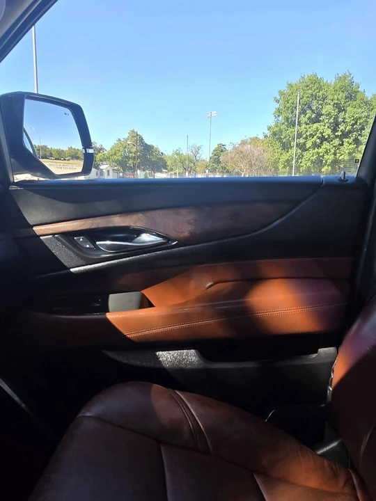 2015 Cadillac Escalade 4th Gen - Image 10 of 14