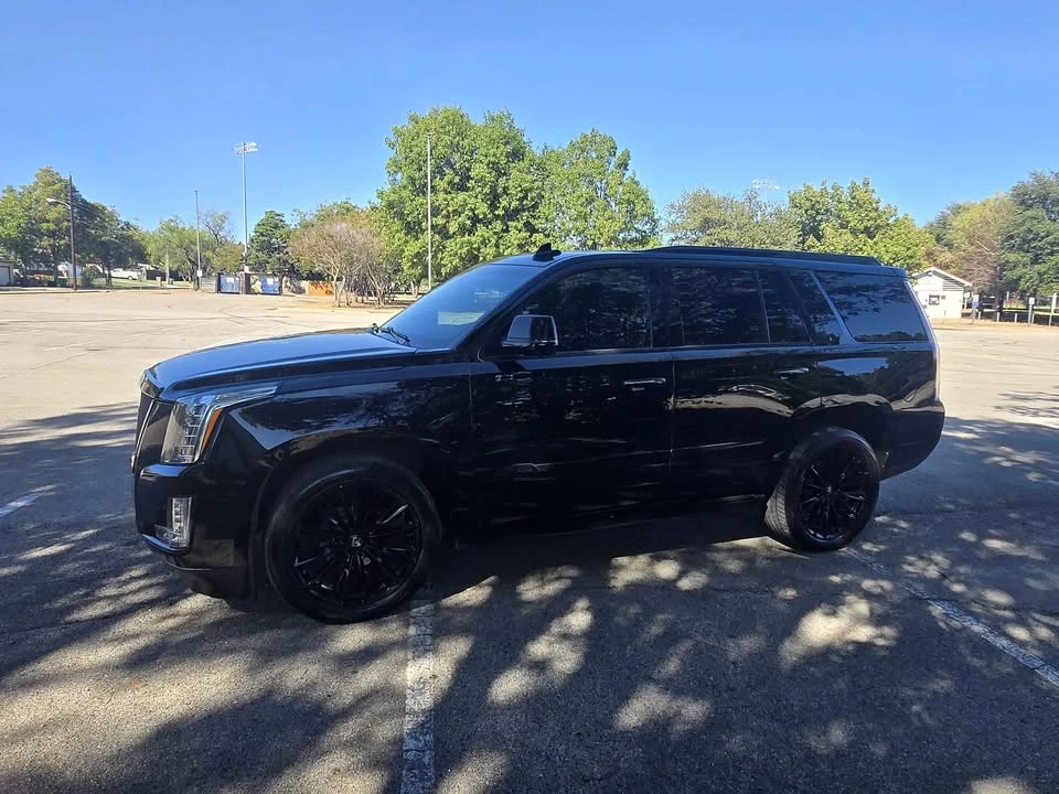 2015 Cadillac Escalade 4th Gen - Image 2 of 14