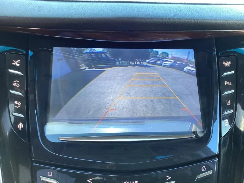 2015 Cadillac Escalade 4th Gen - Image 17 of 19