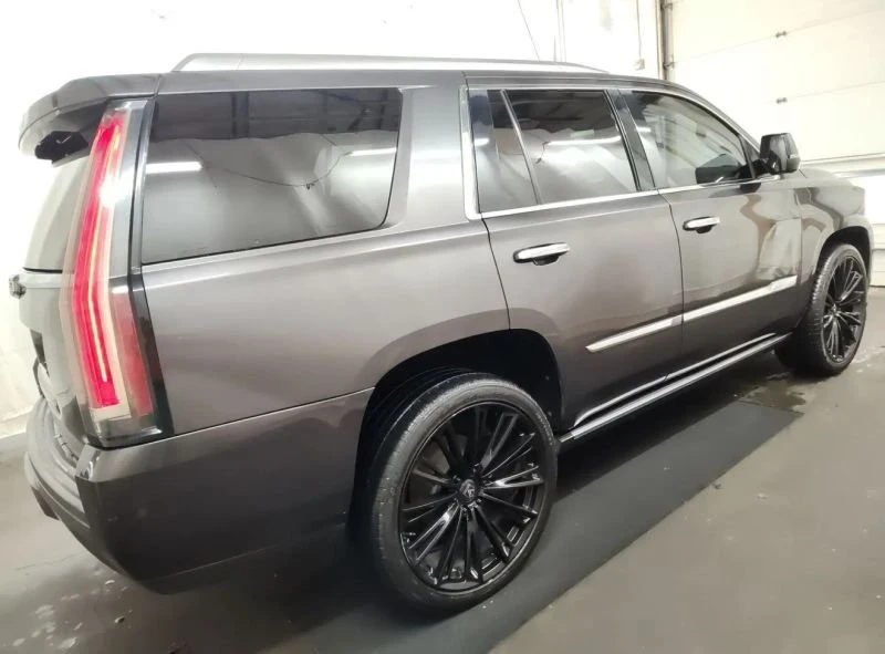 2015 Cadillac Escalade 4th Gen - Image 3 of 8