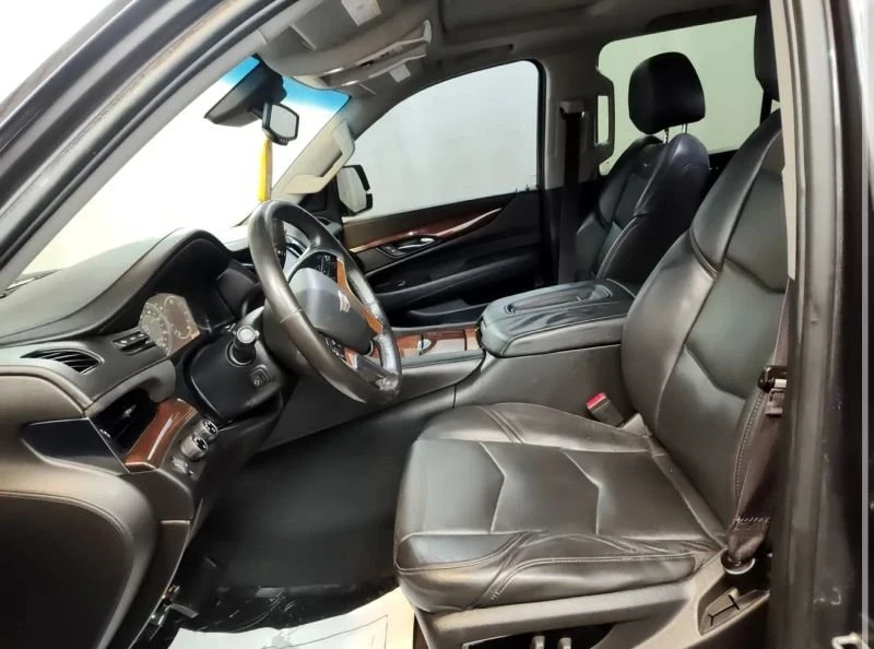 2015 Cadillac Escalade 4th Gen - Image 5 of 8