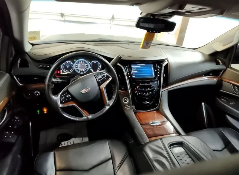 2015 Cadillac Escalade 4th Gen - Image 6 of 8
