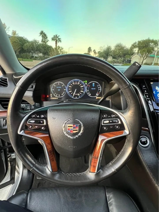 2015 Cadillac Escalade 4th Gen - Image 12 of 14