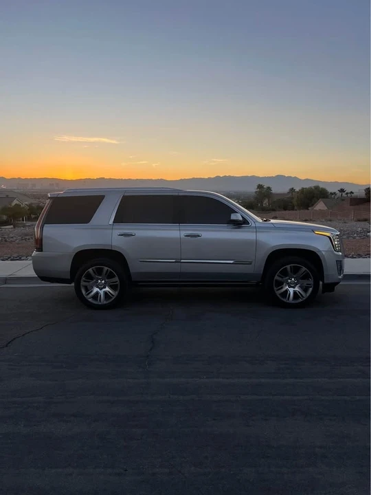 2015 Cadillac Escalade 4th Gen - Image 2 of 14