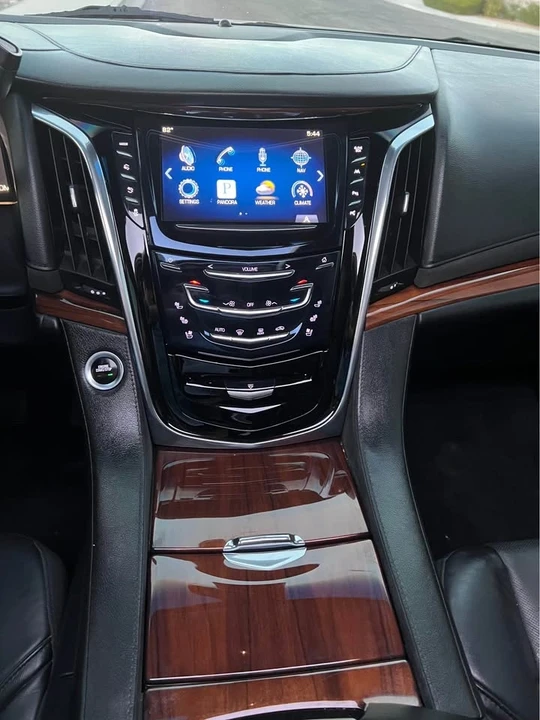 2015 Cadillac Escalade 4th Gen - Image 14 of 14
