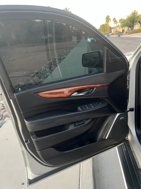 2015 Cadillac Escalade 4th Gen - Image 11 of 14