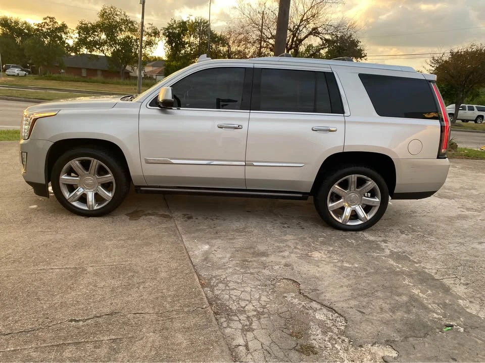 2015 Cadillac Escalade 4th Gen - Image 4 of 14