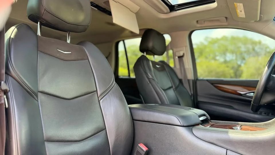 2015 Cadillac Escalade 4th Gen - Image 16 of 20