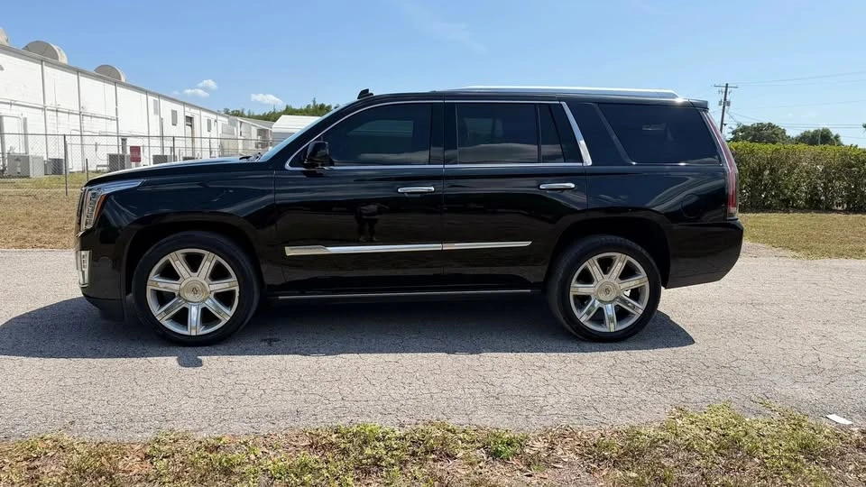 2015 Cadillac Escalade 4th Gen - Image 4 of 20