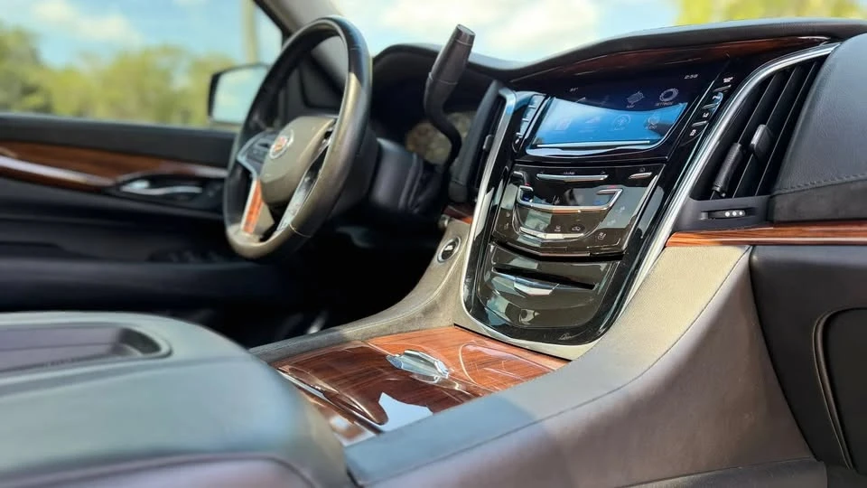 2015 Cadillac Escalade 4th Gen - Image 12 of 20