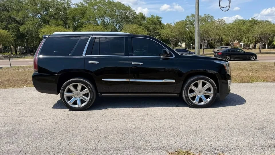 2015 Cadillac Escalade 4th Gen - Image 5 of 20