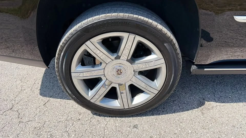 2015 Cadillac Escalade 4th Gen - Image 11 of 20
