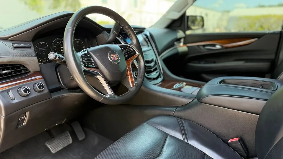 2015 Cadillac Escalade 4th Gen - Image 14 of 20