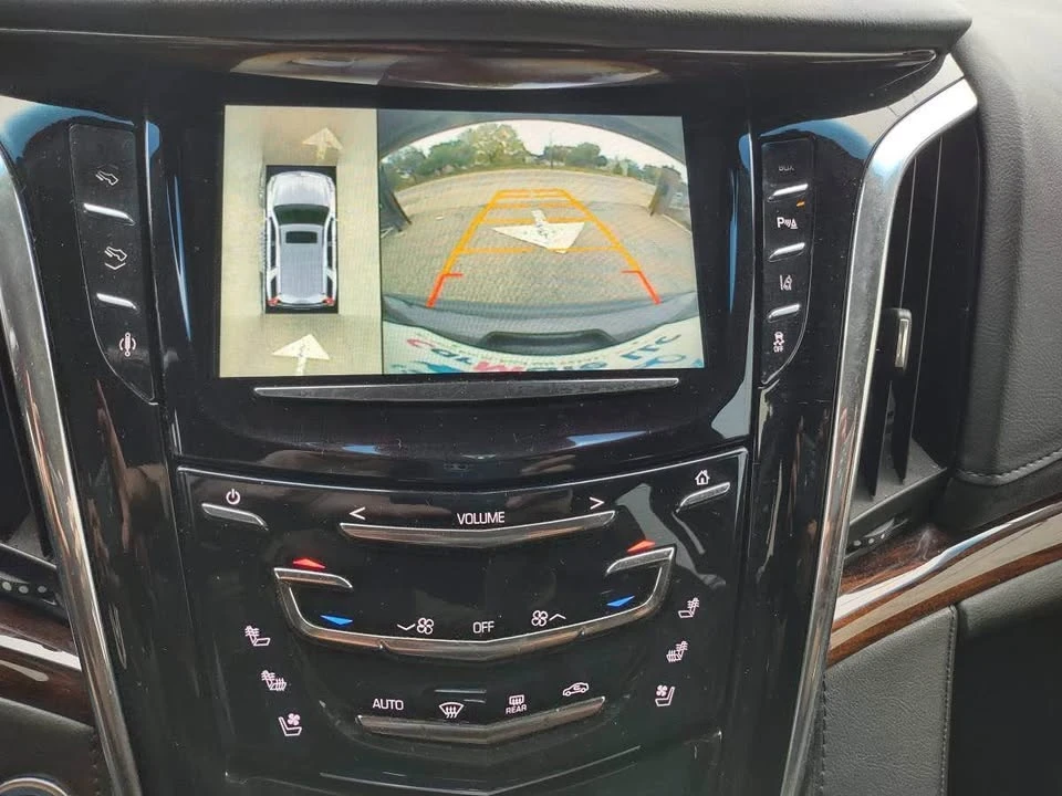 2015 Cadillac Escalade 4th Gen - Image 17 of 20