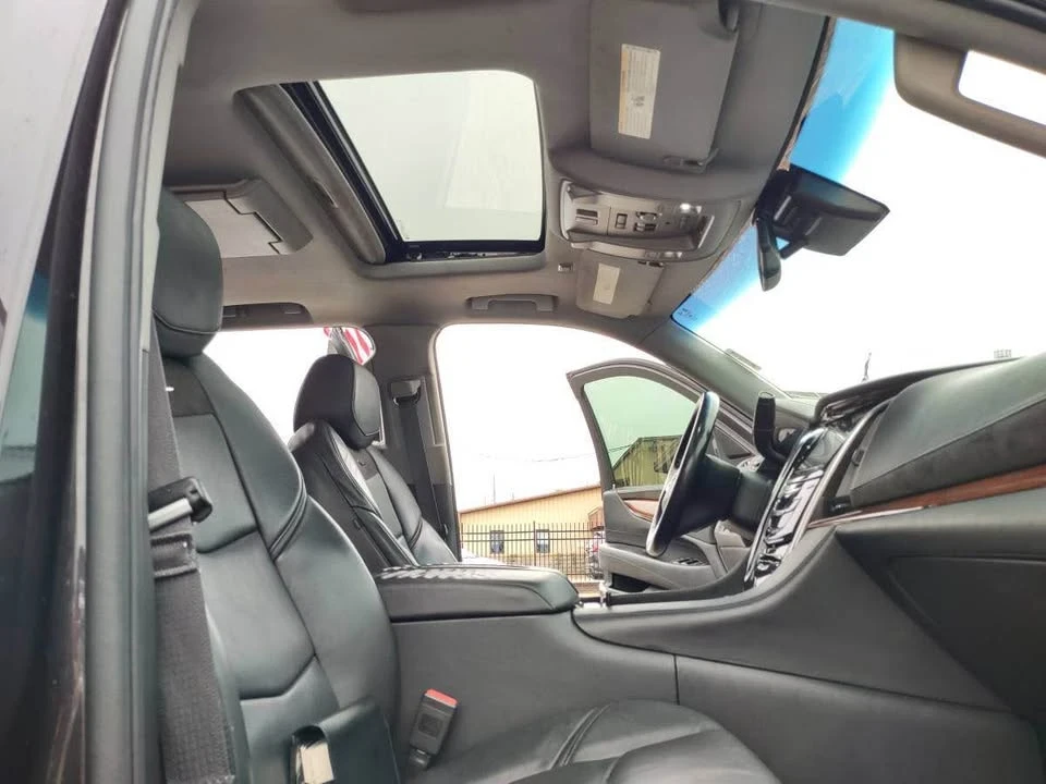 2015 Cadillac Escalade 4th Gen - Image 15 of 20