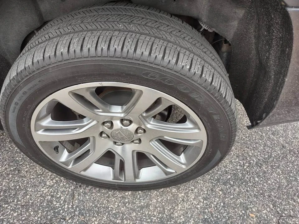 2015 Cadillac Escalade 4th Gen - Image 12 of 20