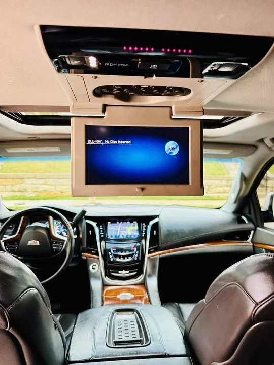 2015 Cadillac Escalade 4th Gen - Image 3 of 18