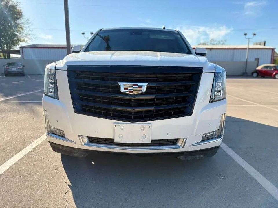 2015 Cadillac Escalade 4th Gen - Image 9 of 16