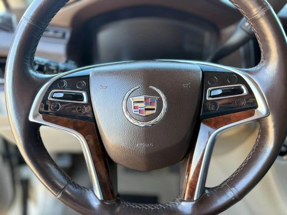 2015 Cadillac Escalade 4th Gen - Image 2 of 16