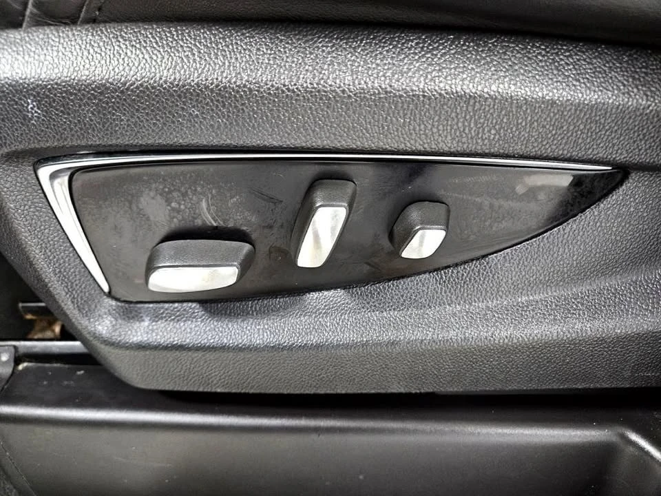 2015 Cadillac Escalade 4th Gen - Image 8 of 19