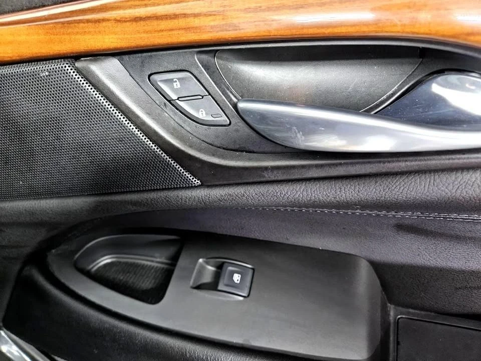 2015 Cadillac Escalade 4th Gen - Image 10 of 19