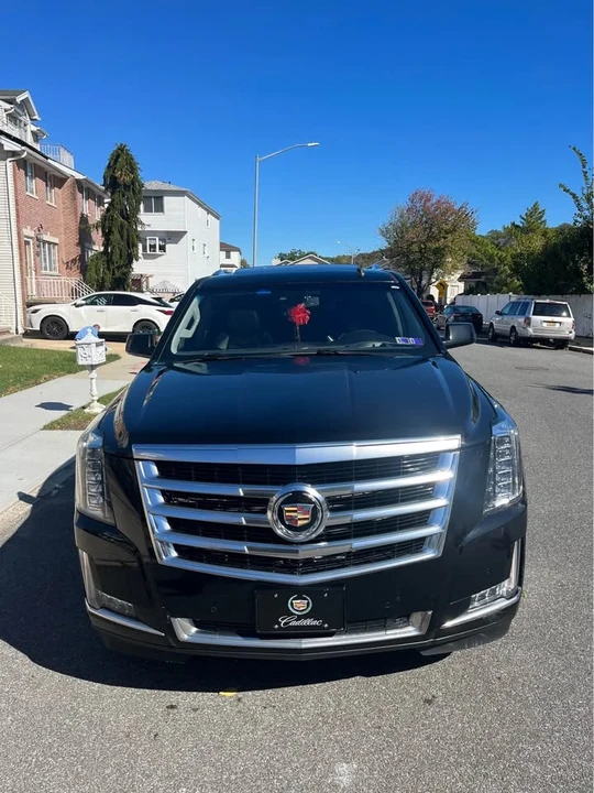 2015 Cadillac Escalade 4th Gen - Image 4 of 8