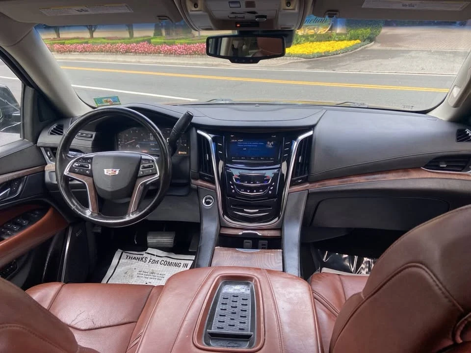 2015 Cadillac Escalade 4th Gen - Image 16 of 19