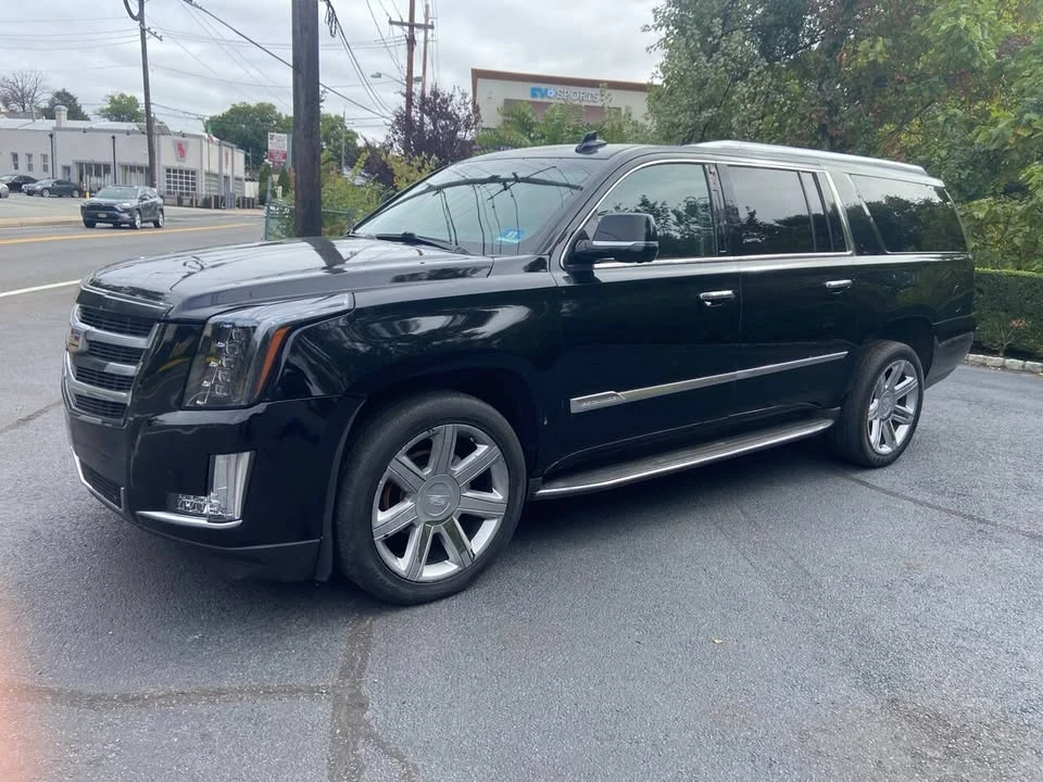 2015 Cadillac Escalade 4th Gen - Image 10 of 19