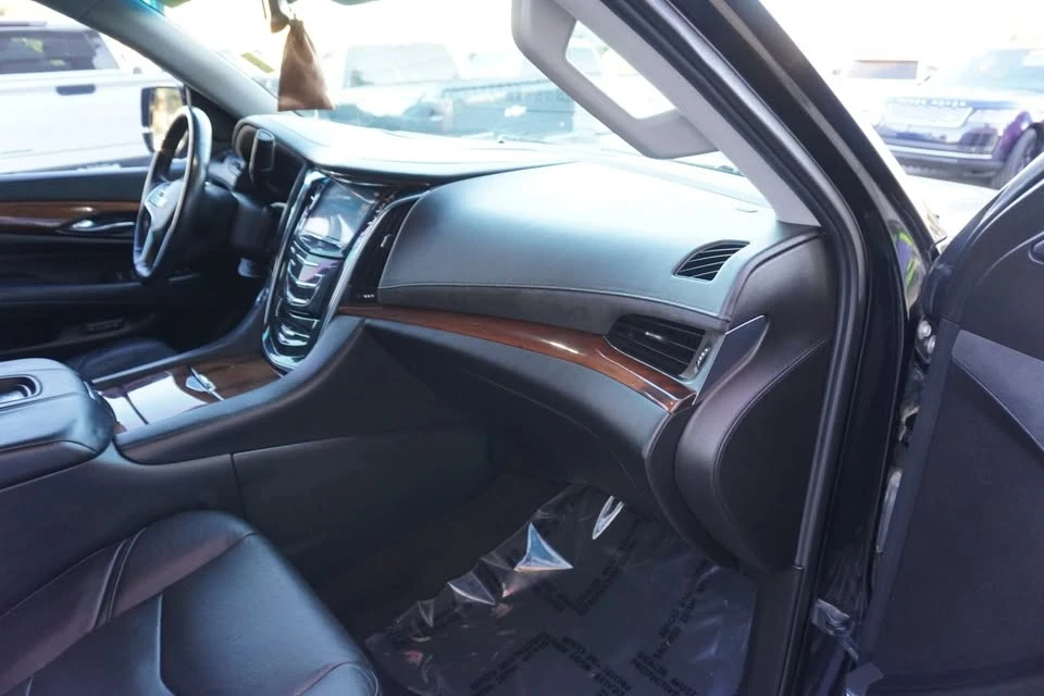 2015 Cadillac Escalade 4th Gen - Image 13 of 19