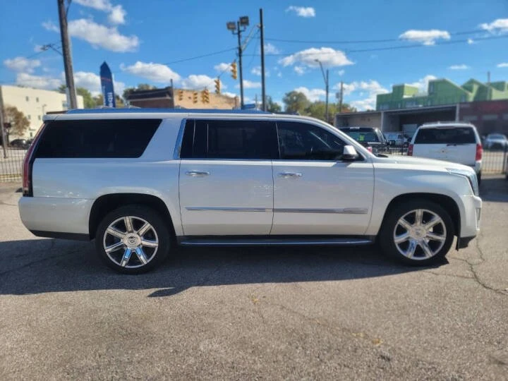 2015 Cadillac Escalade 4th Gen - Image 6 of 13