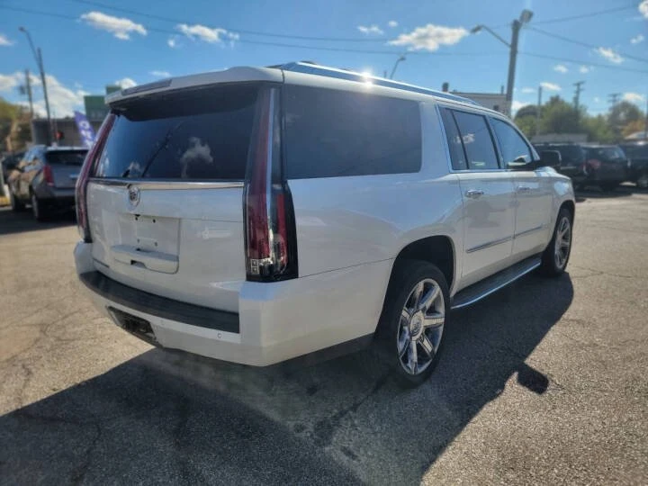 2015 Cadillac Escalade 4th Gen - Image 5 of 13