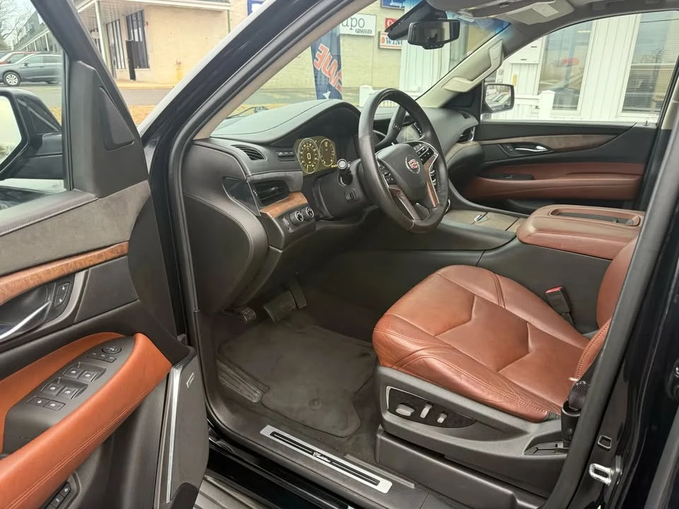2015 Cadillac Escalade 4th Gen - Image 14 of 20