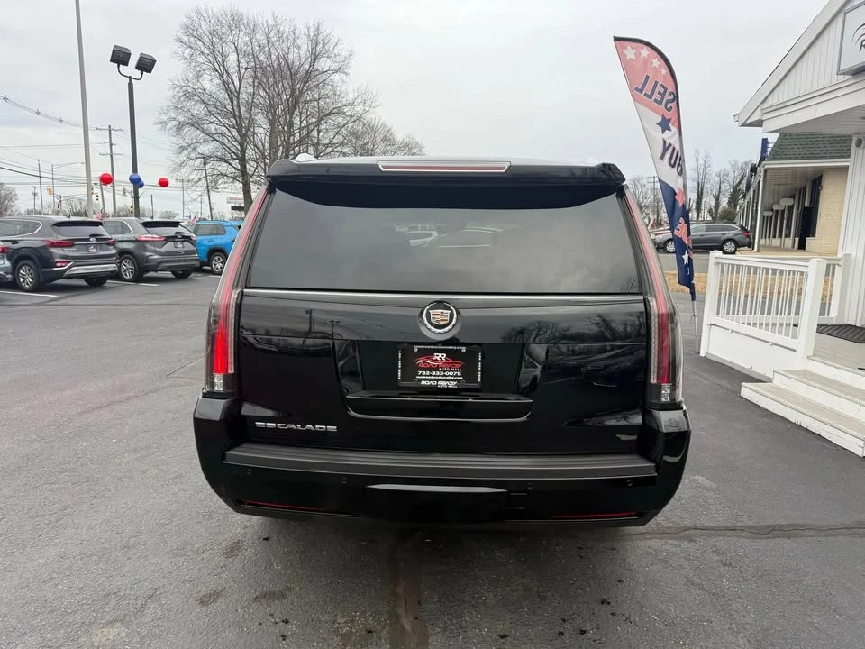 2015 Cadillac Escalade 4th Gen - Image 8 of 20