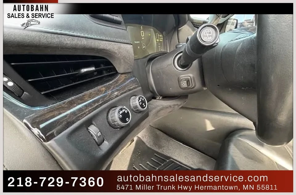 2015 Cadillac Escalade 4th Gen - Image 17 of 19