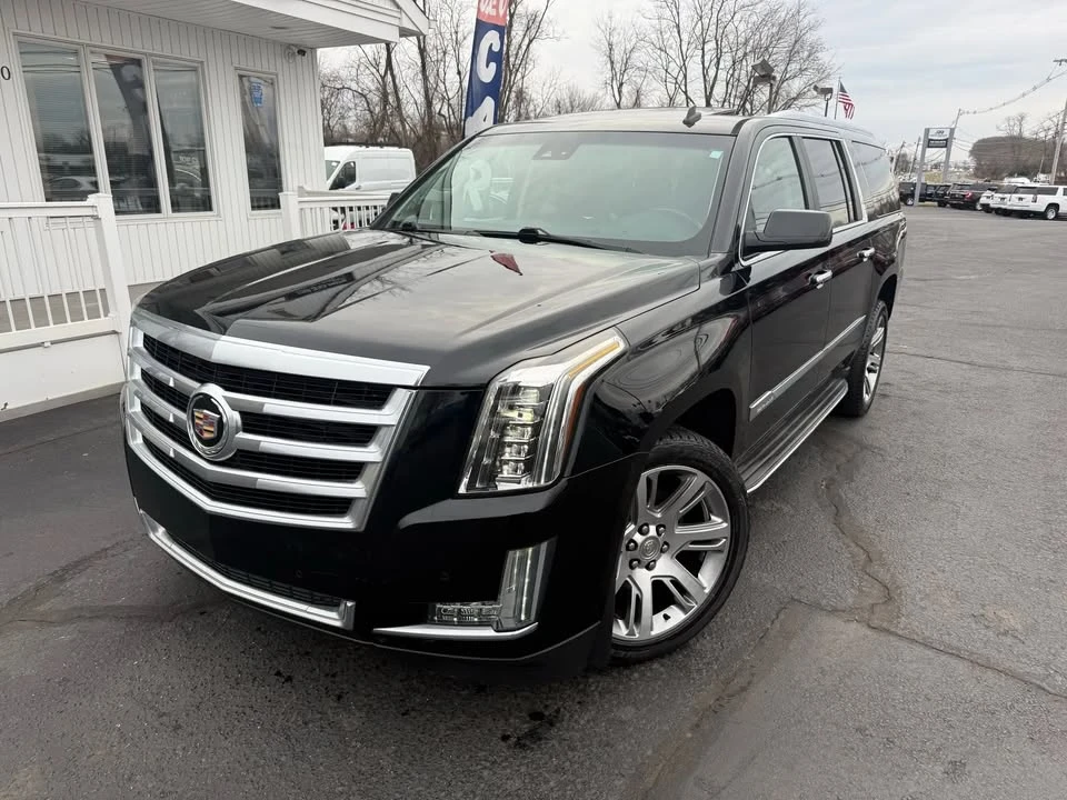 2015 Cadillac Escalade 4th Gen - Image 2 of 20