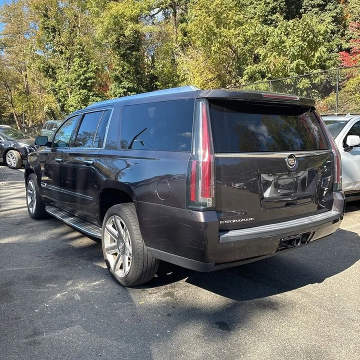 2015 Cadillac Escalade 4th Gen - Image 7 of 19
