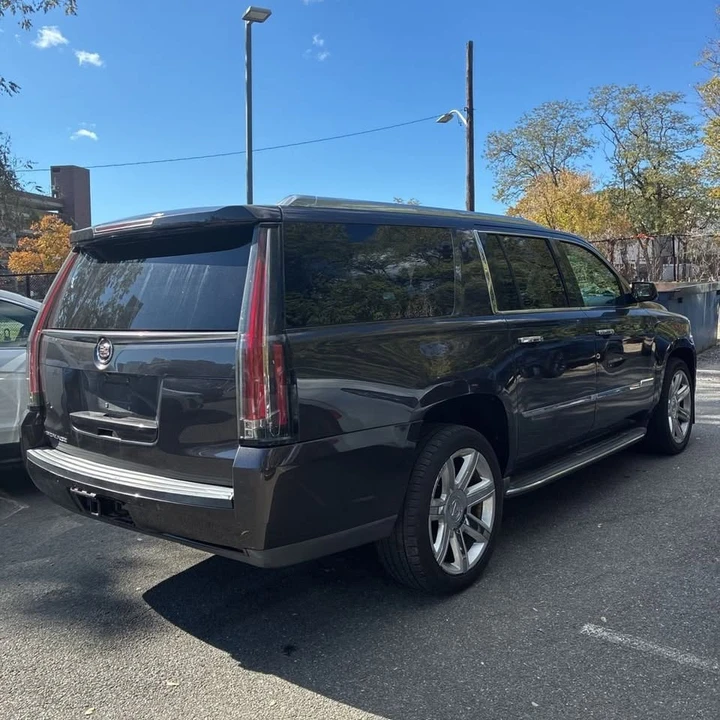 2015 Cadillac Escalade 4th Gen - Image 6 of 19
