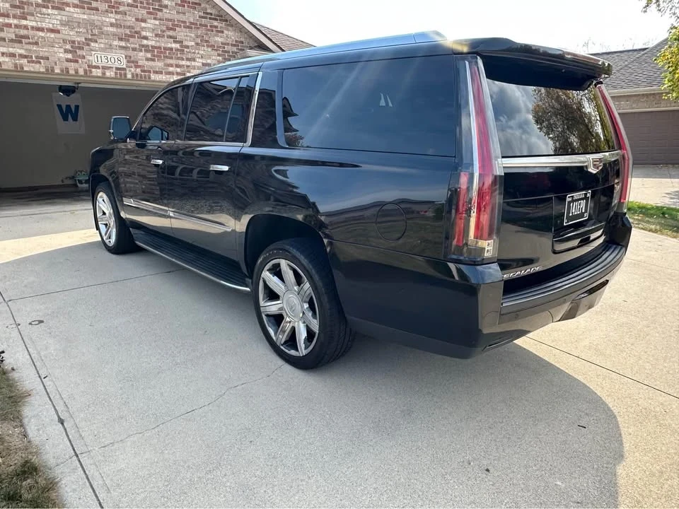 2015 Cadillac Escalade 4th Gen - Image 4 of 11