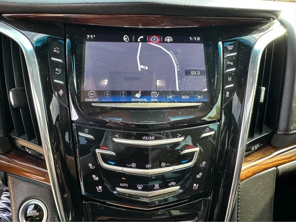 2015 Cadillac Escalade 4th Gen - Image 10 of 11