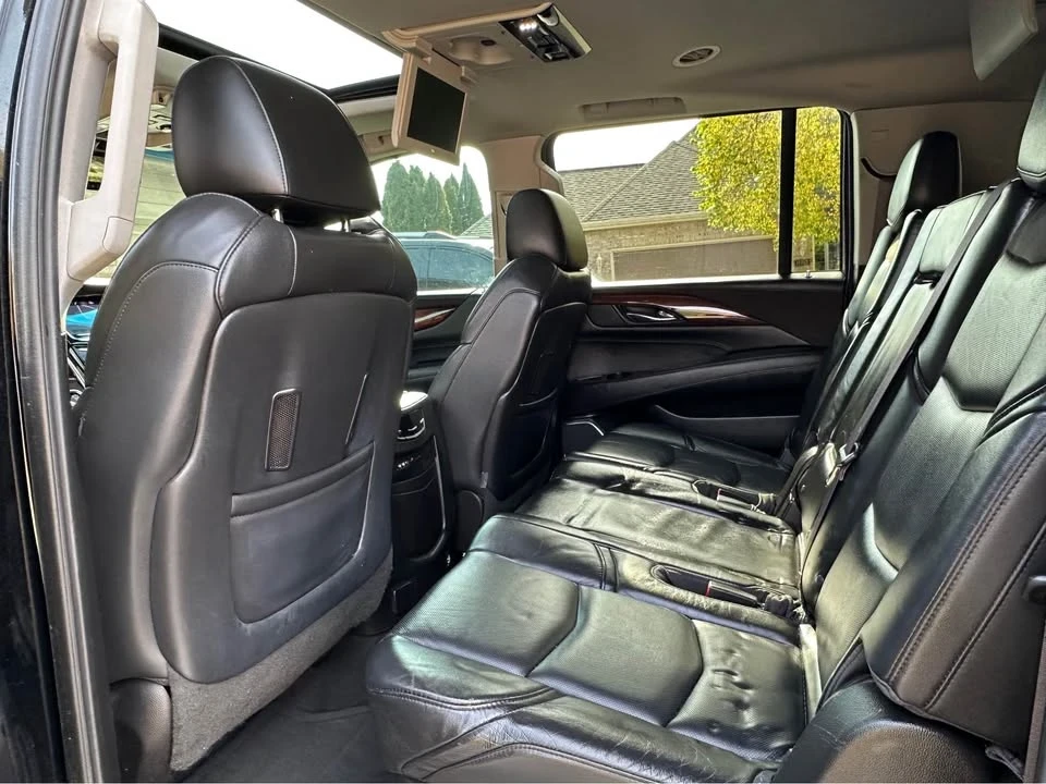 2015 Cadillac Escalade 4th Gen - Image 7 of 11