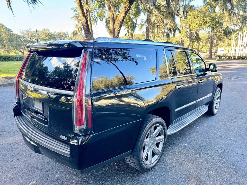 2015 Cadillac Escalade 4th Gen - Image 4 of 20